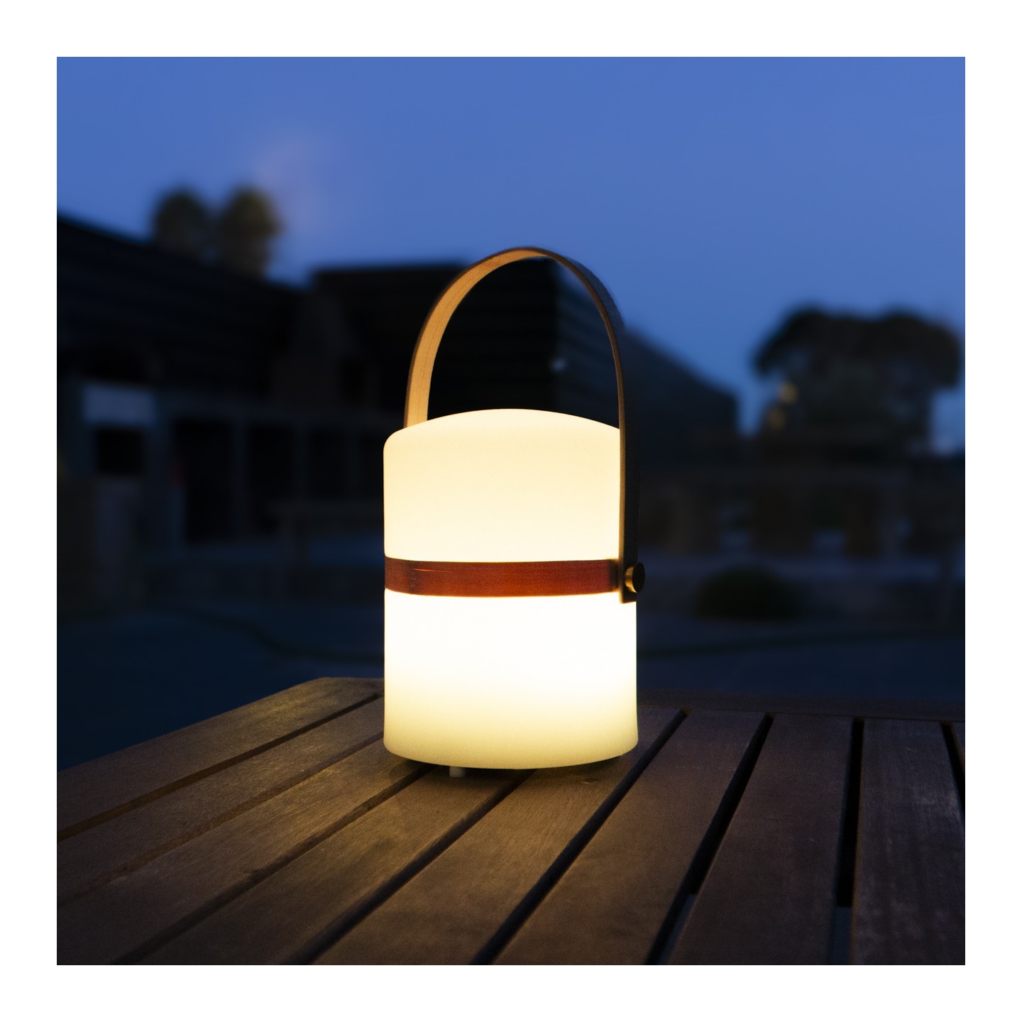 LAMPARA LED DE MESA PORTATIL CON ASA DE BAMBOO