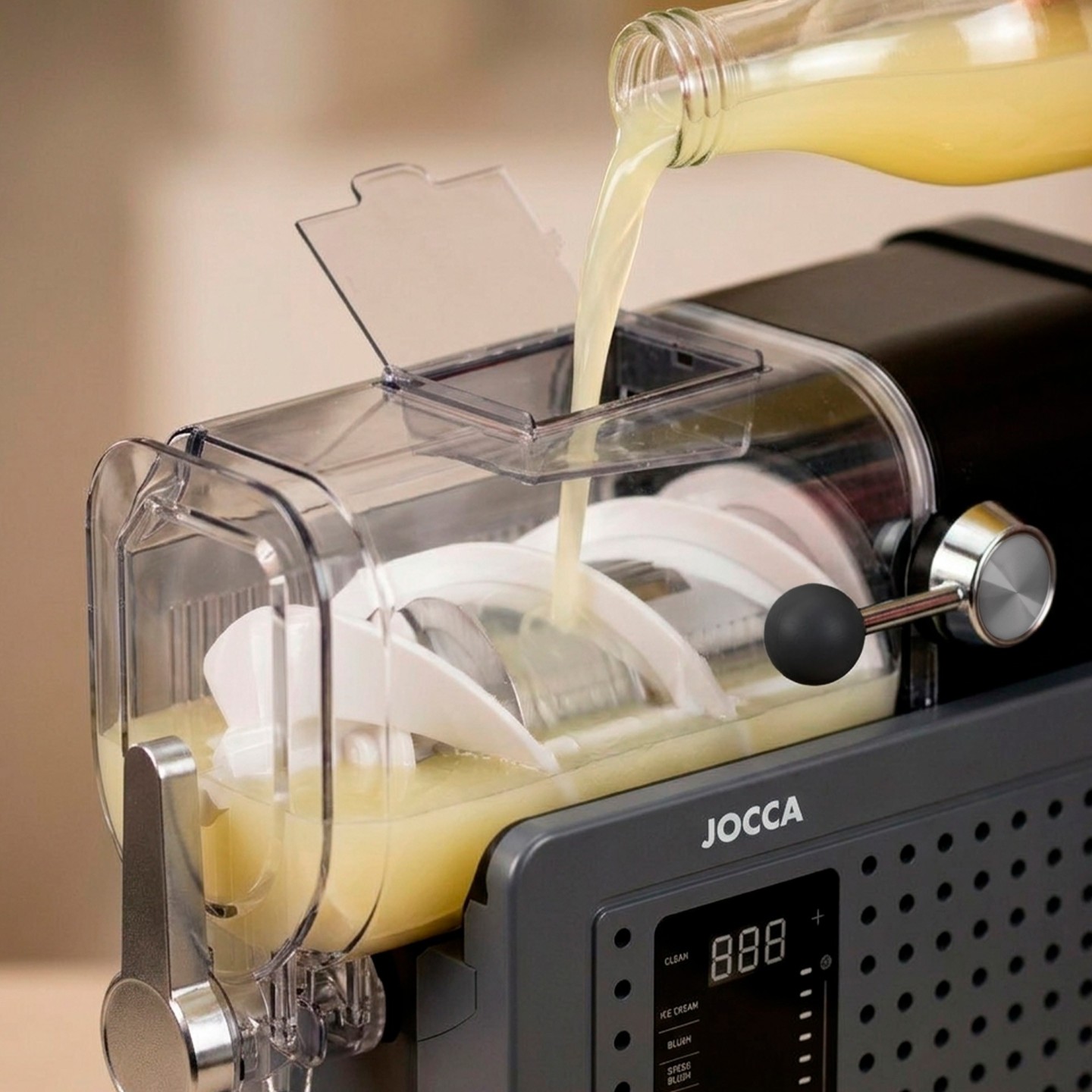 Granine and ice cream machine | Jocca
