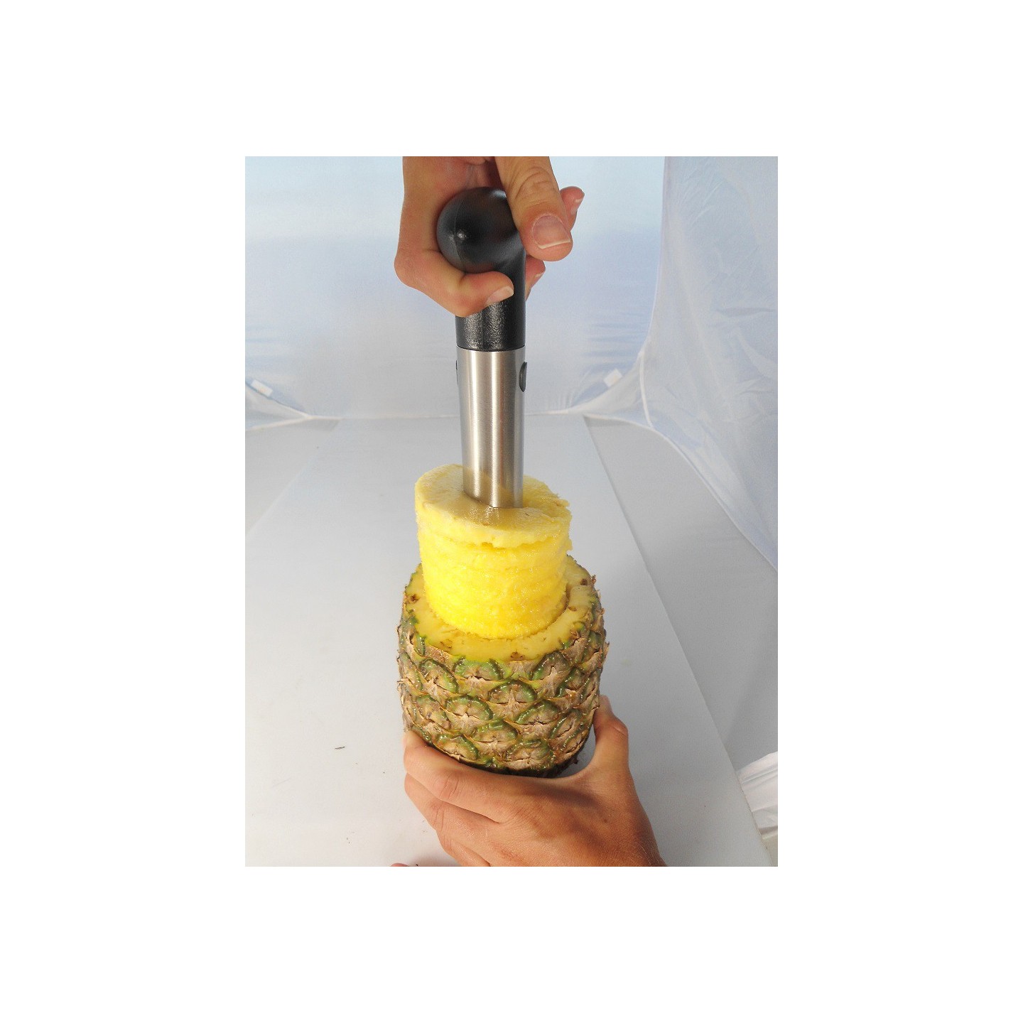 CORTADOR DE PIÑA