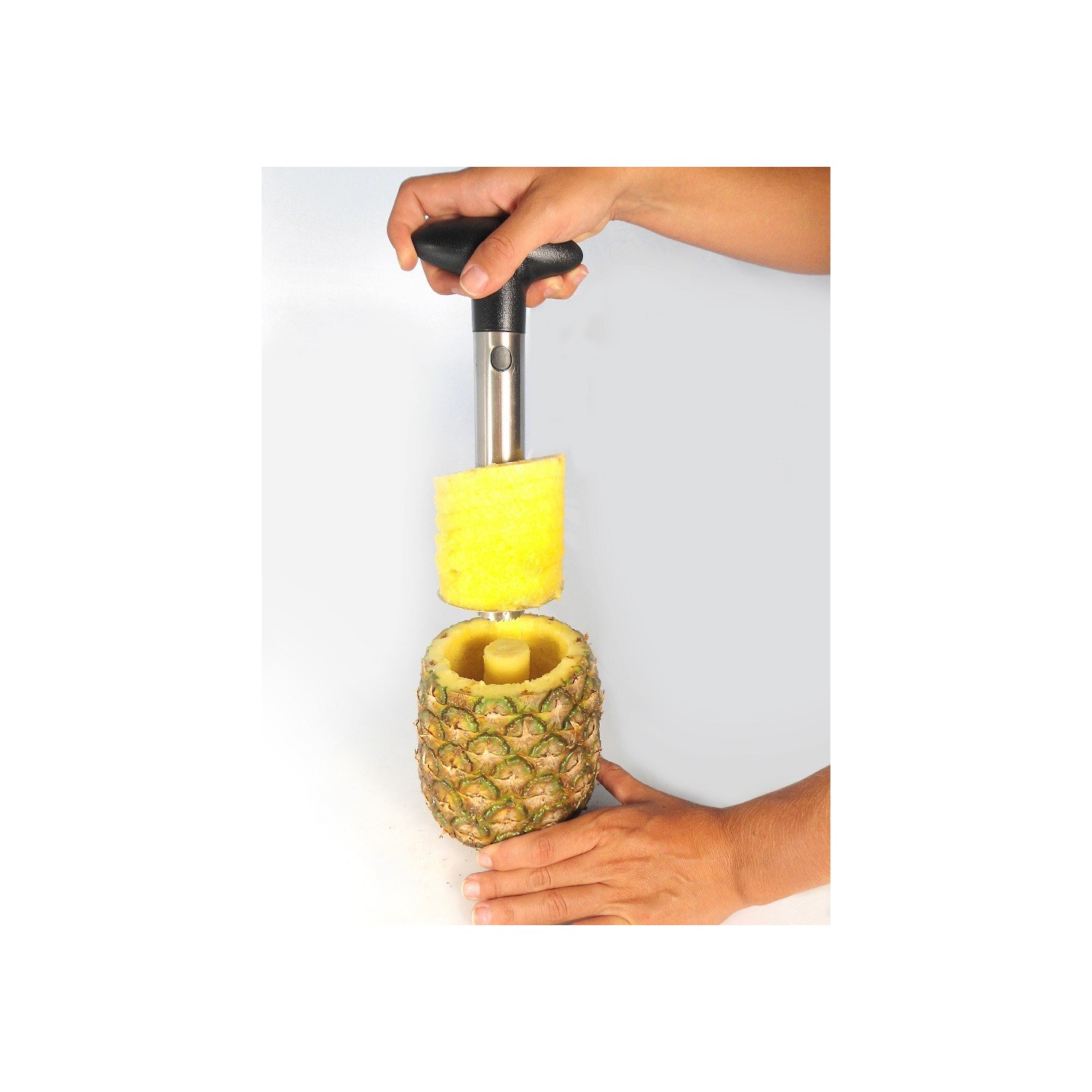 CORTADOR DE PIÑA